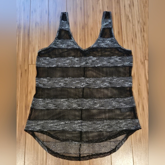 NWOT Guess Mesh Tank Top - Picture 1 of 8